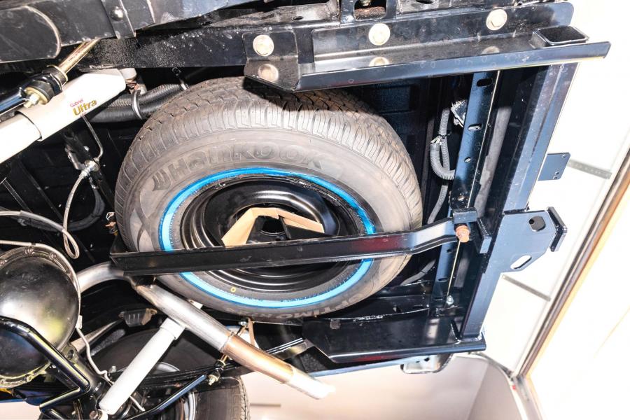 Детали экстерьера Jeep Grand Wagoneer LS1 V8 1984 года  (фото 112 из 179)